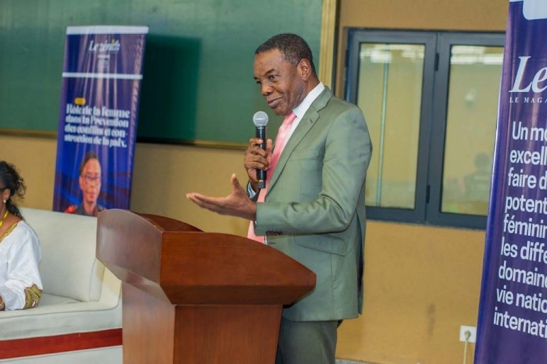 4ème édition du Zénith WOMANUP : André Alain Atundu Liongo encense les exploits de la Première Dame Denise Nyakeru Tshisekedi